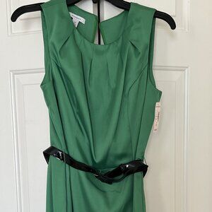 New Dress Barn size 12 Green Dress with black Belt